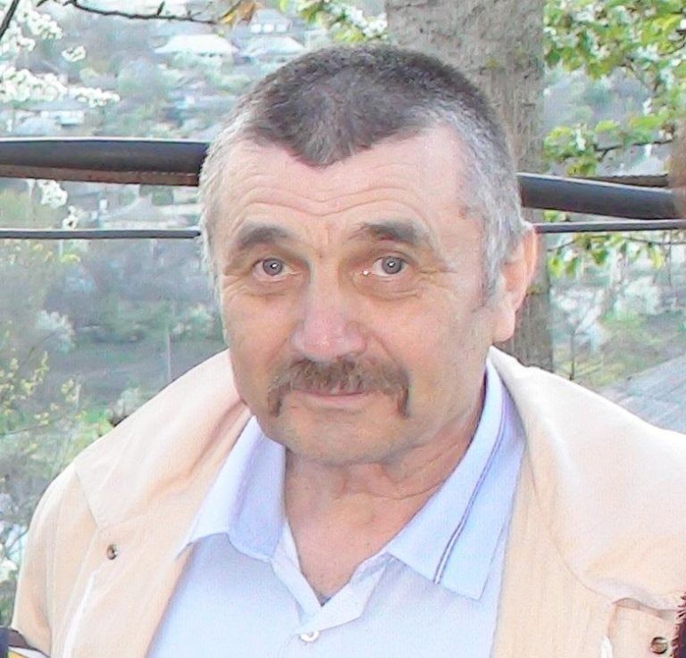 FOTO // A plecat de acasă și nu s-a mai întors. Rudele și poliția solicită ajutor la căutarea unui bărbat de 68 de ani